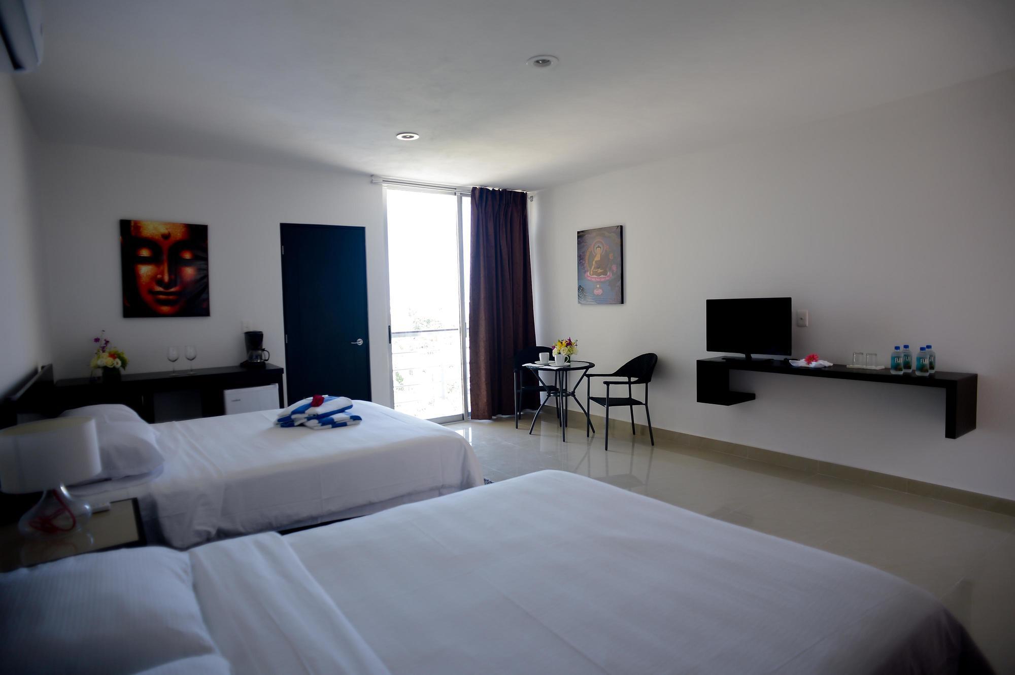 Sunrise 42 Suites Hotel プレヤデルカーメン エクステリア 写真