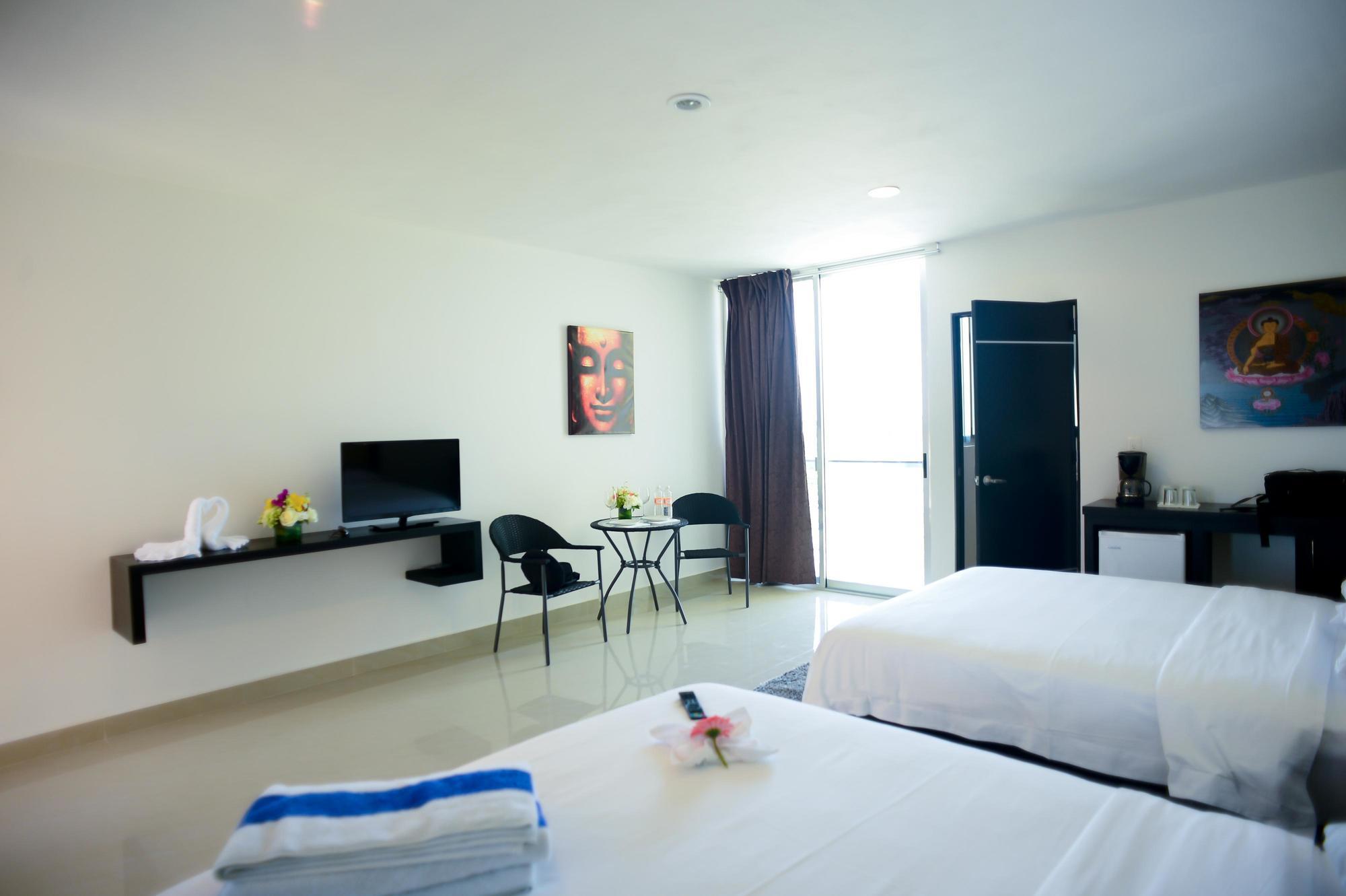 Sunrise 42 Suites Hotel プレヤデルカーメン エクステリア 写真