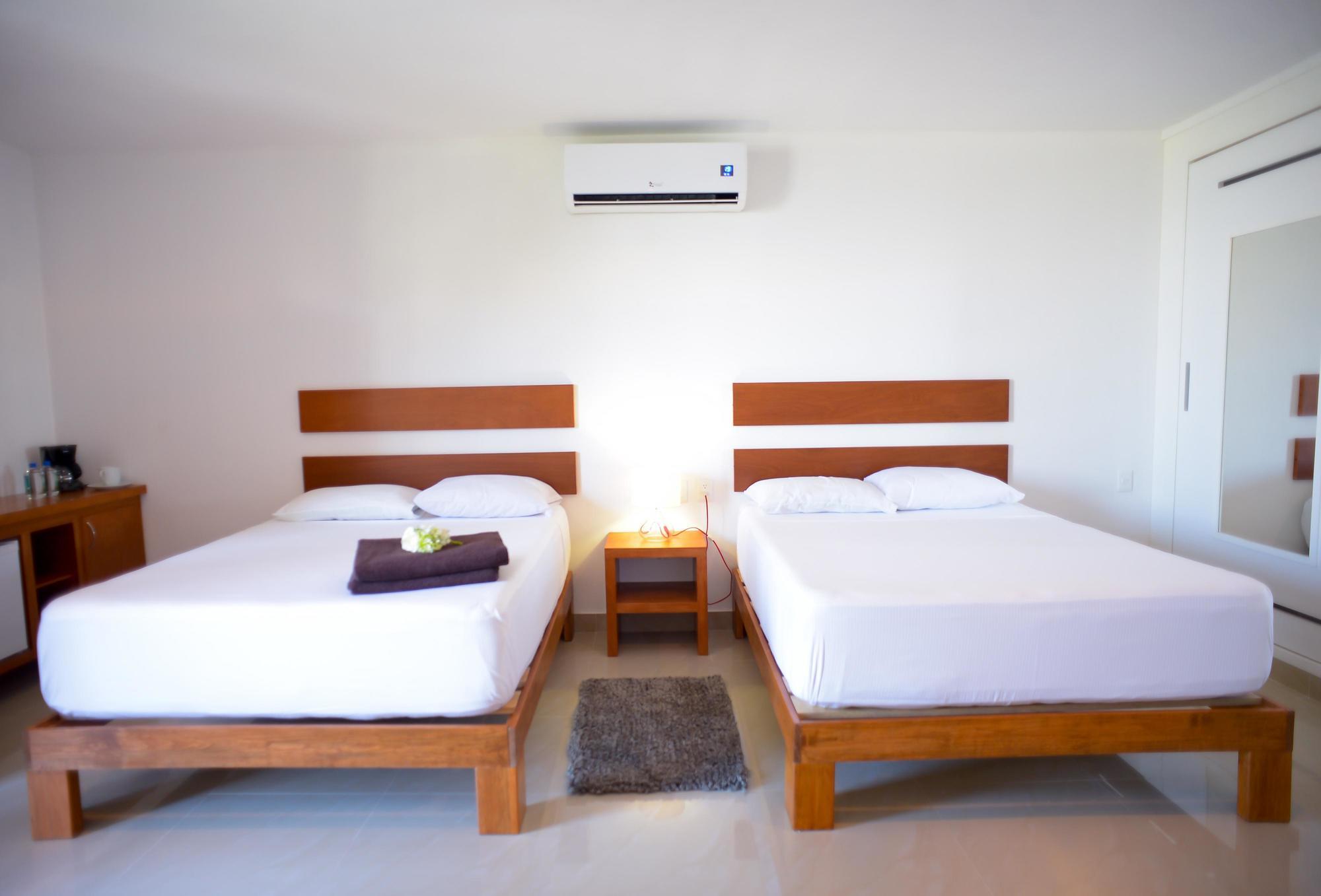 Sunrise 42 Suites Hotel プレヤデルカーメン エクステリア 写真